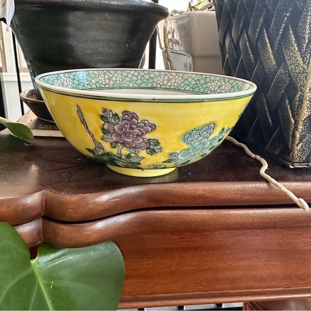 Chinese Famille Hand Painted Vintage Asian Oriental Yellow Floral Set of 2